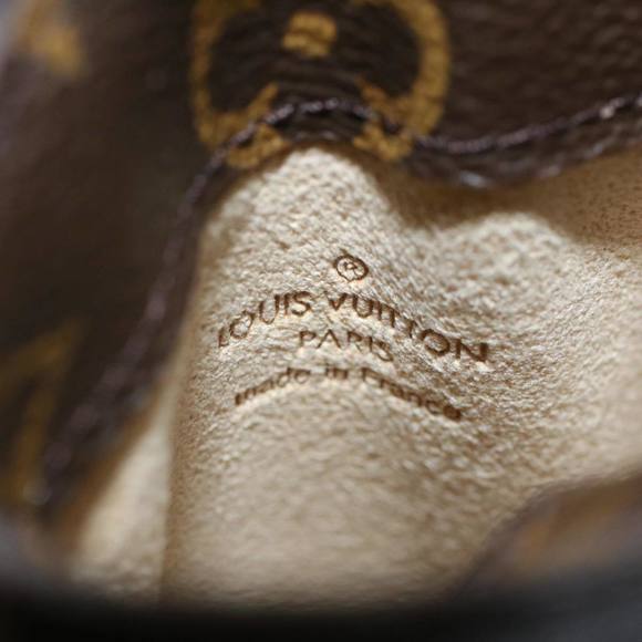 LOUIS VUITTON Monogram Etui Lunette MM Glasses Case M66544 LV Auth 58586 - Picture 13 of 16